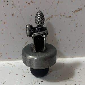 Rogue Brewery Skeleton Whiskey Topper